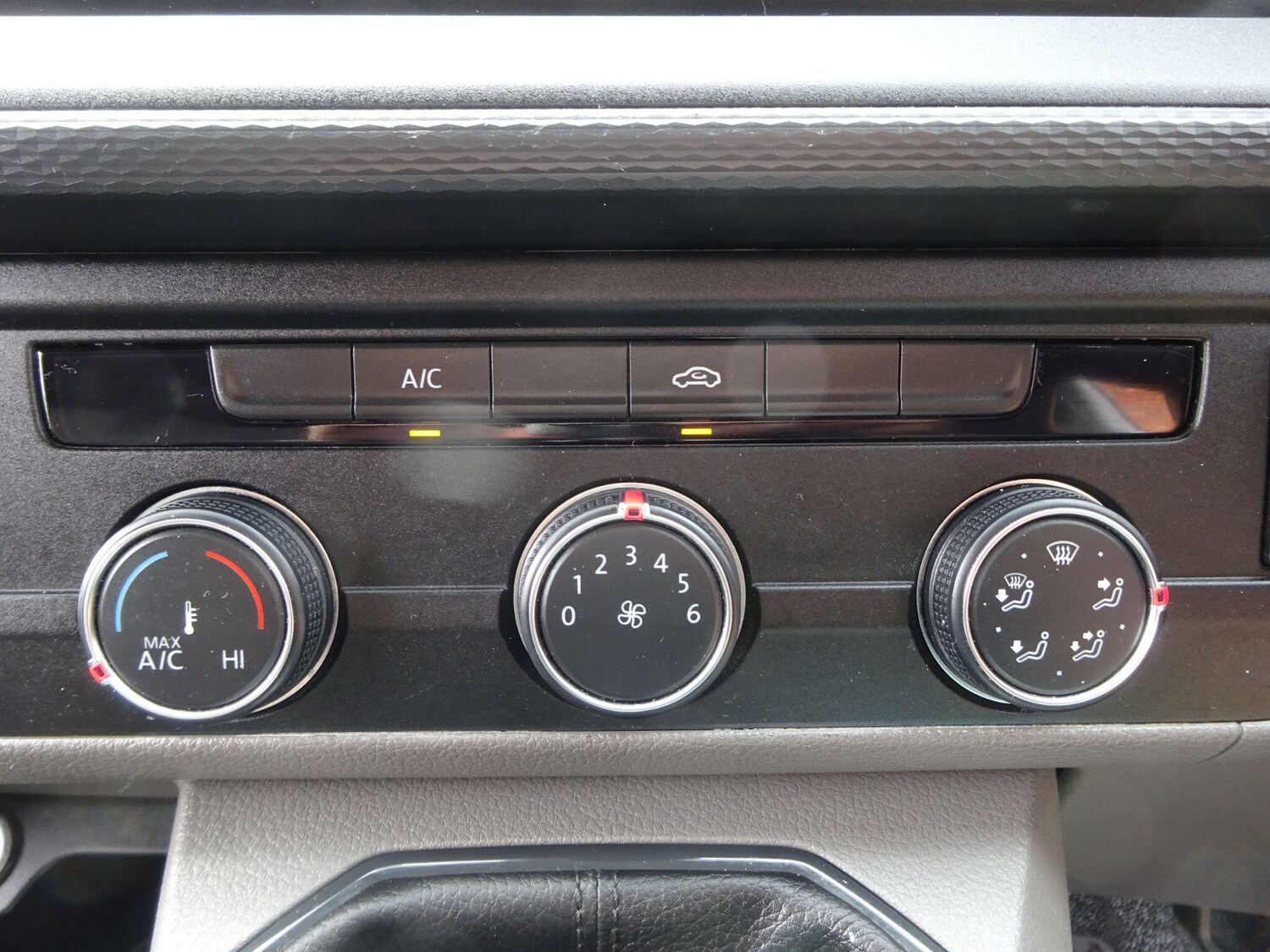 Used Volkswagen Transporter 2021 for sale - 76260386: Photo 24