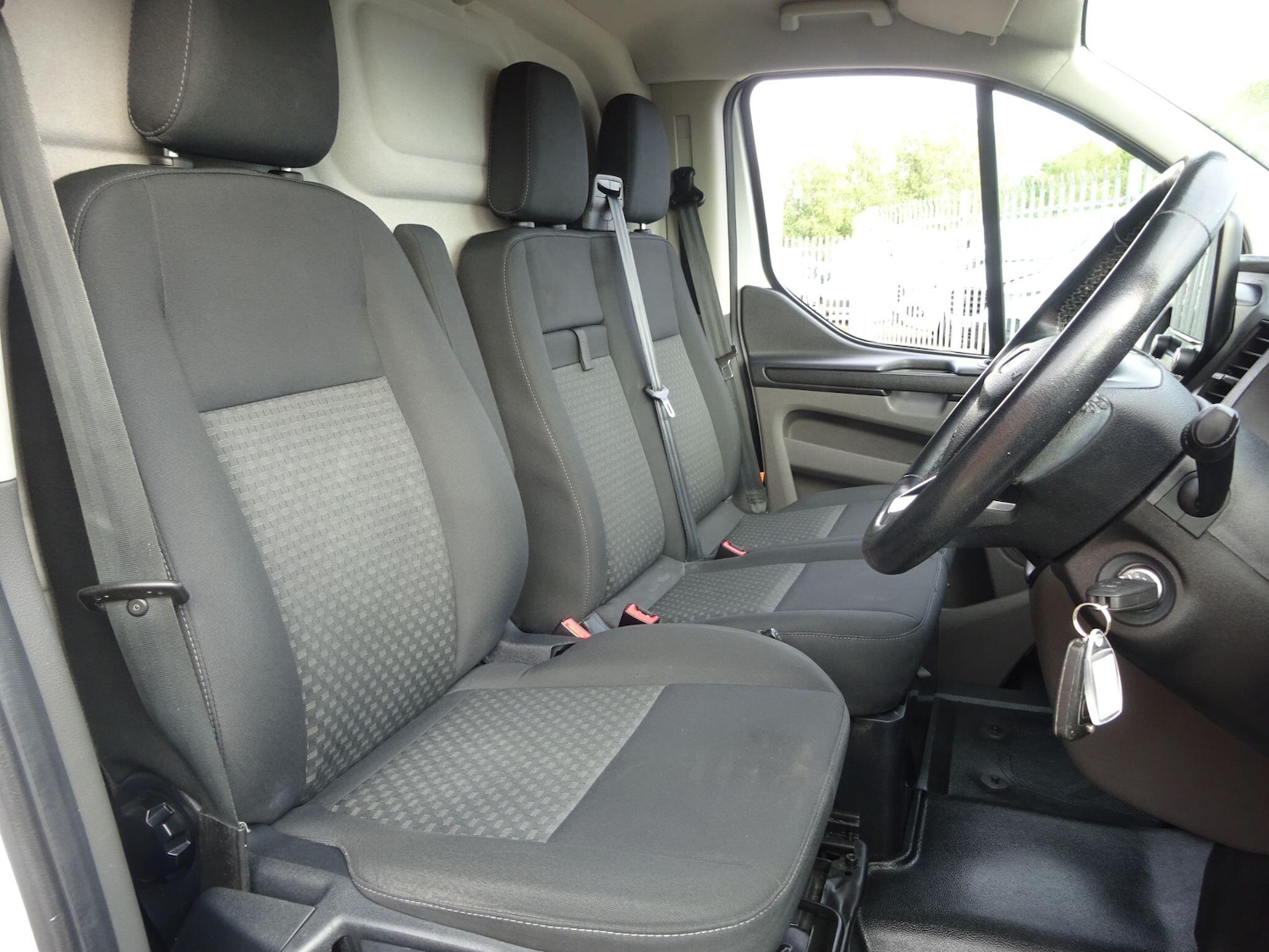 Used Ford Transit Custom 2019 for sale - 76988603: Photo 14