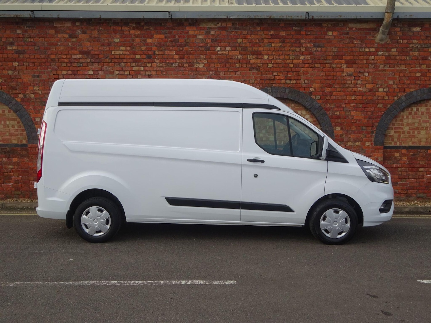 Used Ford Transit Custom 2019 for sale - 76988603: Photo 2