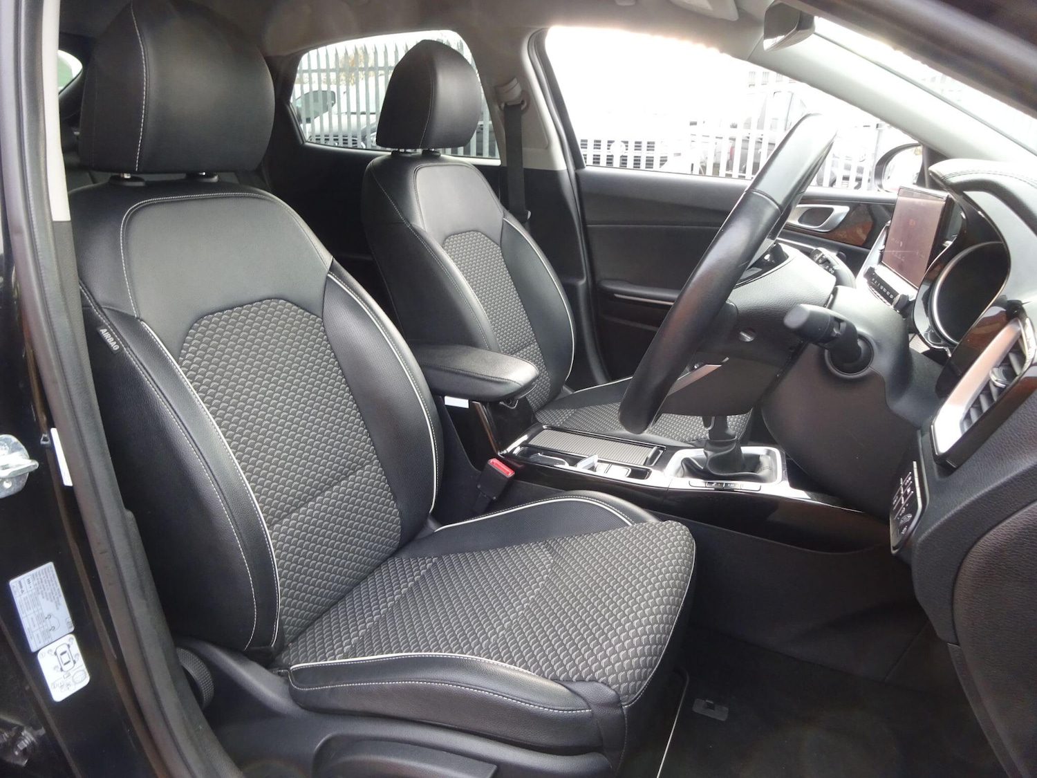 Used Kia XCeed 2023 for sale - 76667344: Photo 12