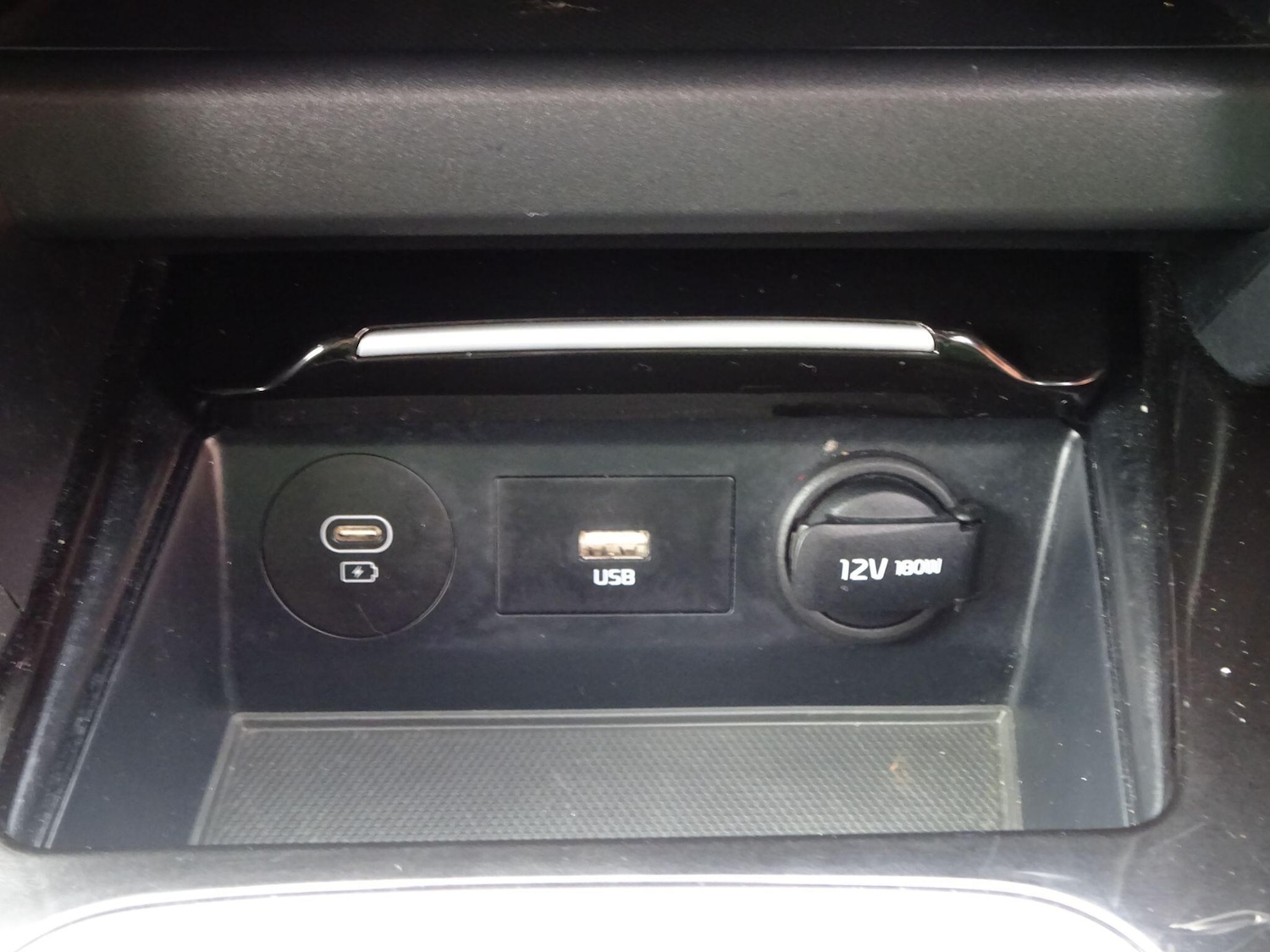 Used Kia XCeed 2023 for sale - 76667344: Photo 25