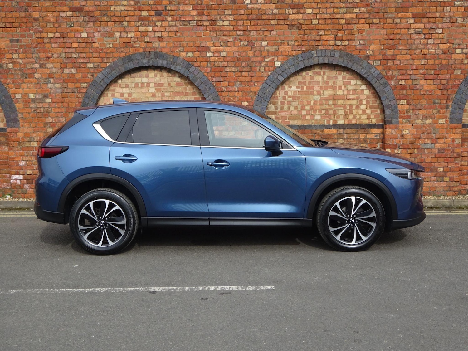 Used Mazda CX-5 2022 for sale - 76997317: Photo 2