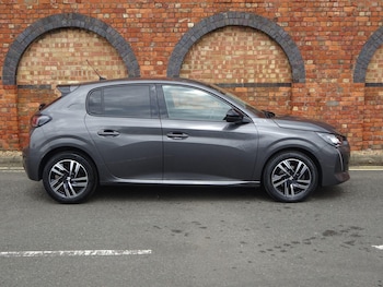 Used Peugeot 208 2023 for sale - 79012857: Photo