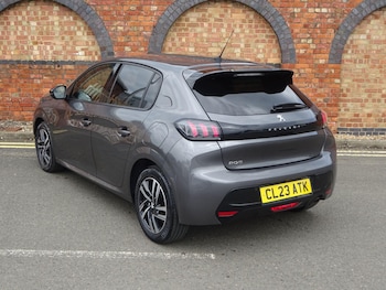 Used Peugeot 208 2023 for sale - 79012857: Photo