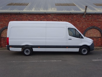 Used Mercedes-Benz Sprinter 2023 for sale - 77978363: Photo