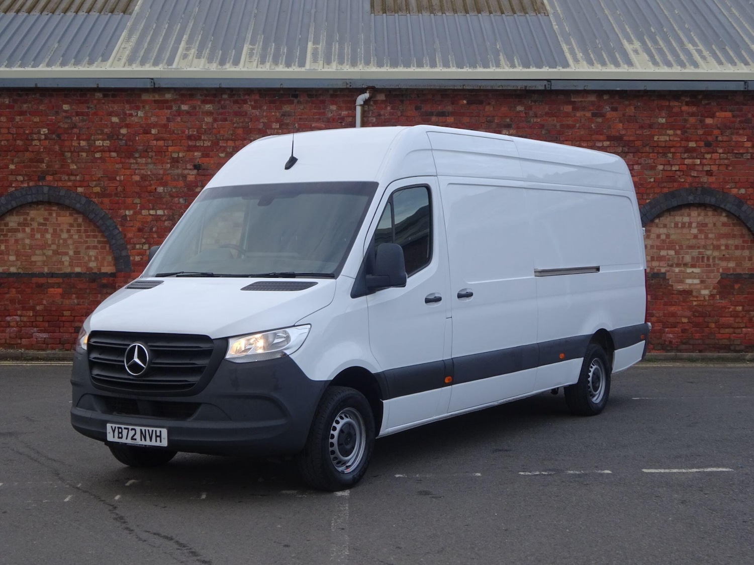 Used Mercedes-Benz Sprinter 2023 for sale - 77978363: Photo 8