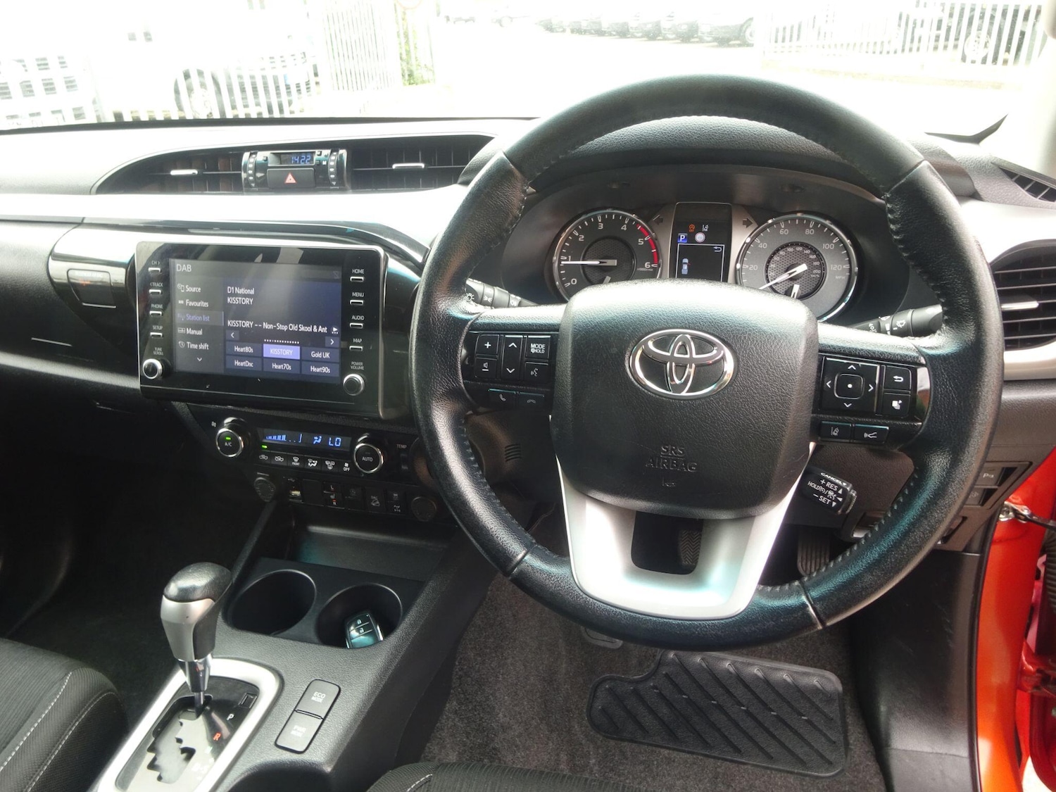 Used Toyota Hilux 2021 for sale - 76996108: Photo 11