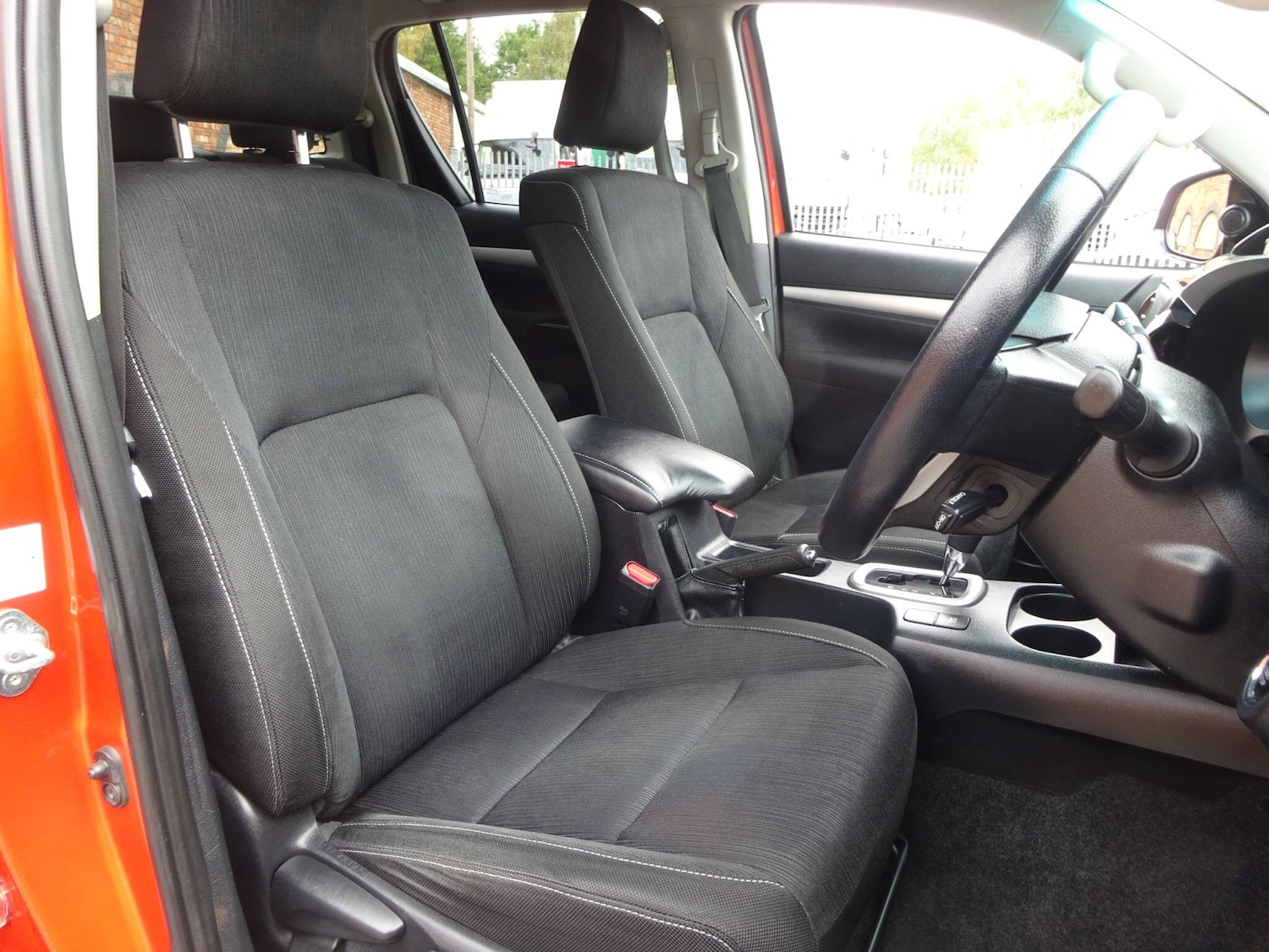 Used Toyota Hilux 2021 for sale - 76996108: Photo 12