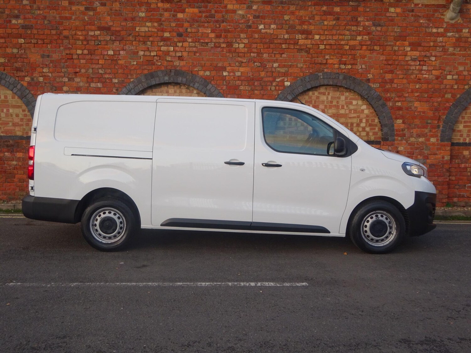Used Peugeot Expert 2021 for sale - 77315349: Photo 2
