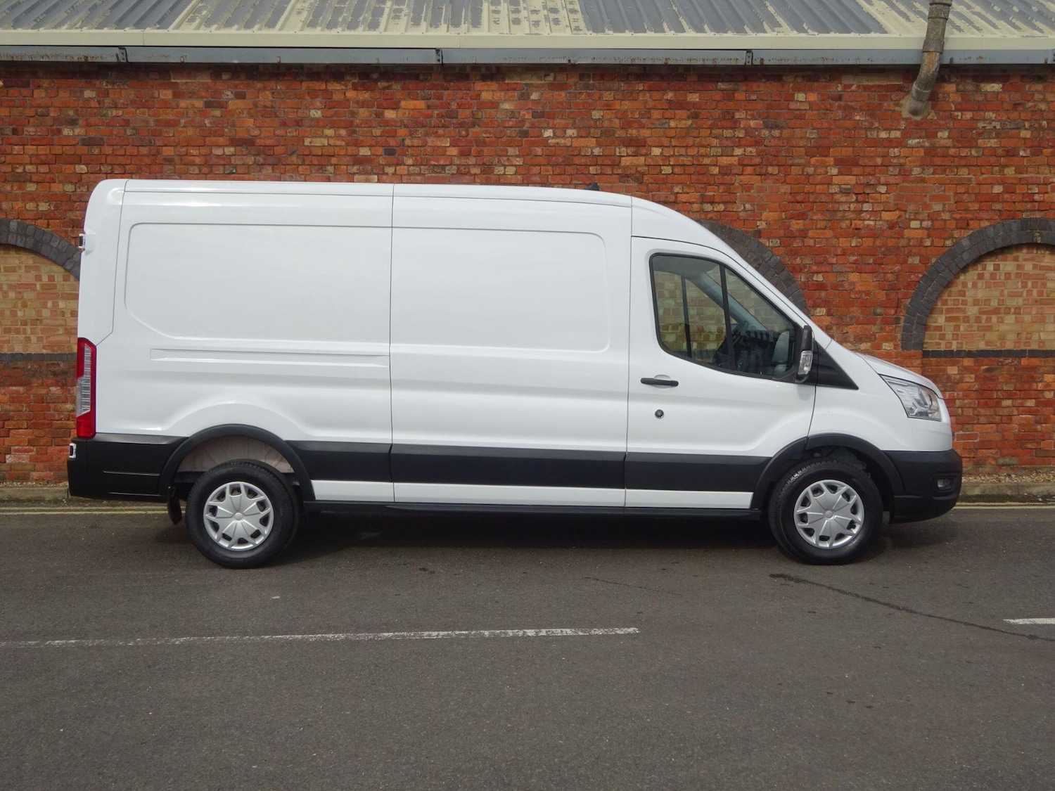 Used Ford Transit 2021 for sale - 76989828: Photo 2