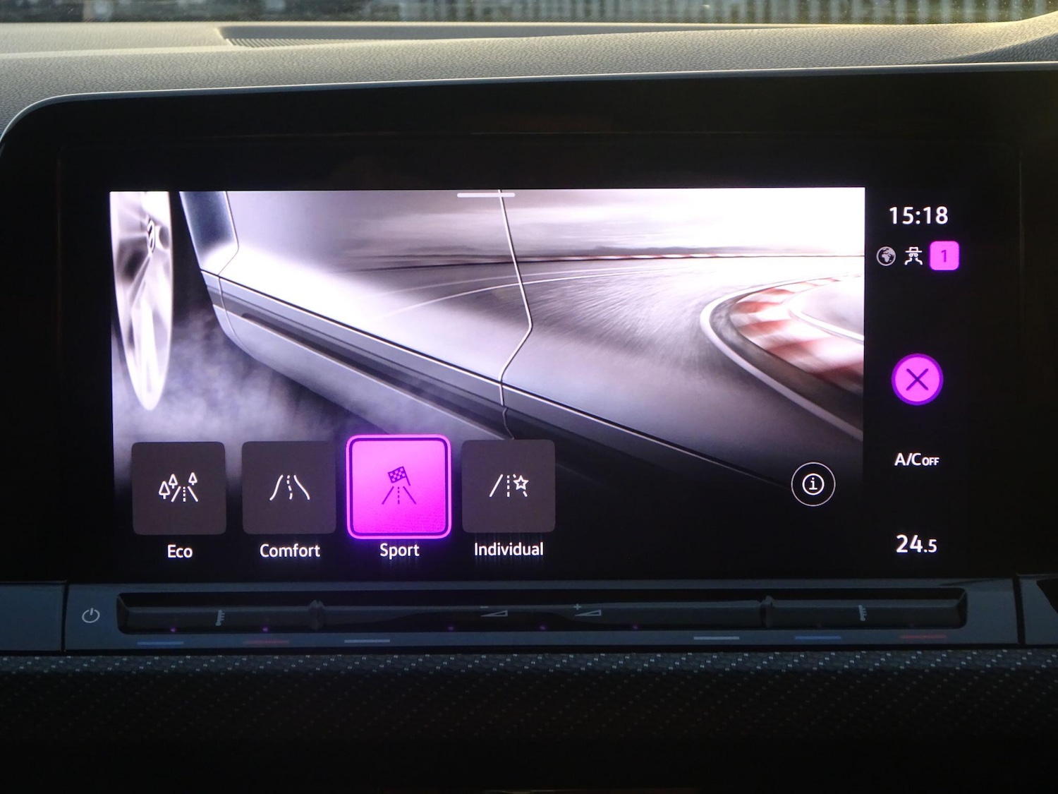 Used Volkswagen Golf for sale - 76994206: Photo 24