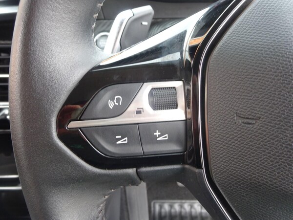 Used Peugeot 2008 2021 for sale - 75741045: Photo 18