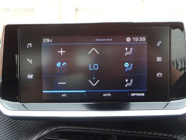 Used Peugeot 2008 2021 for sale - 75741045: Photo 21