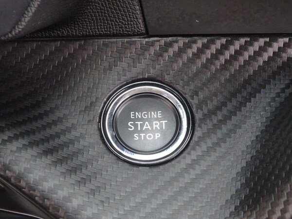 Used Peugeot 2008 2021 for sale - 75741045: Photo 28