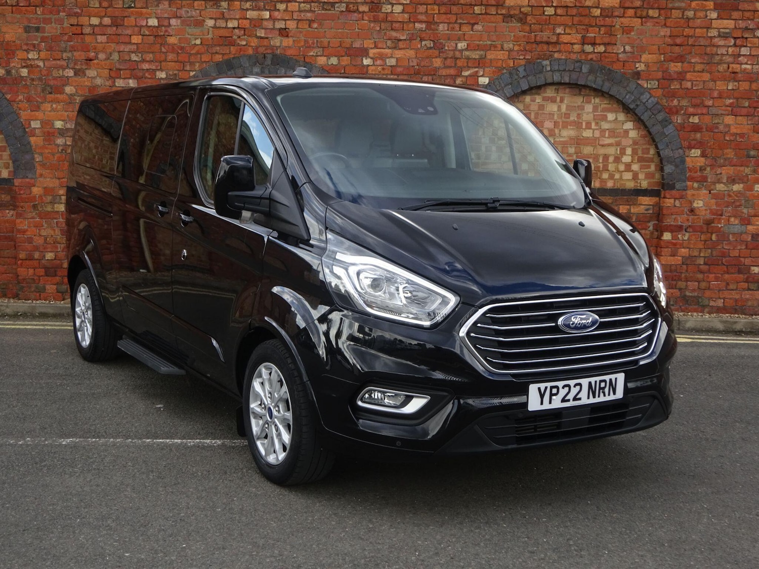 Used Ford Tourneo Custom 2022 for sale - 76151207: Photo 1