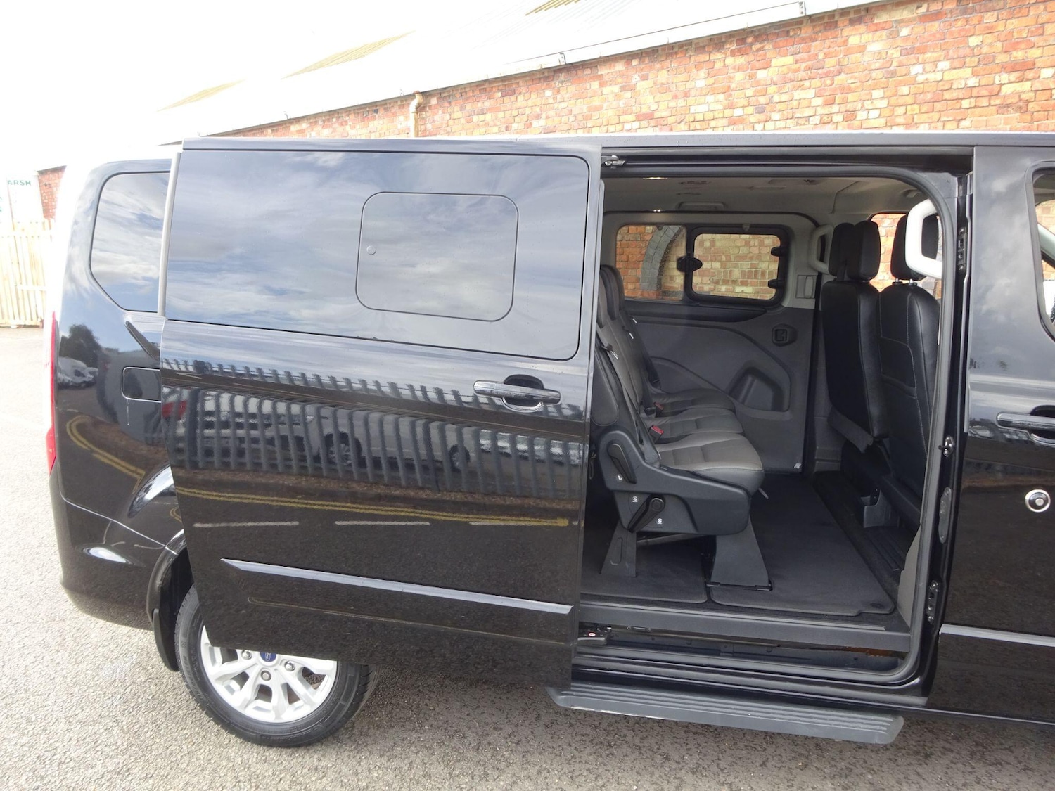Used Ford Tourneo Custom 2022 for sale - 76151207: Photo 14