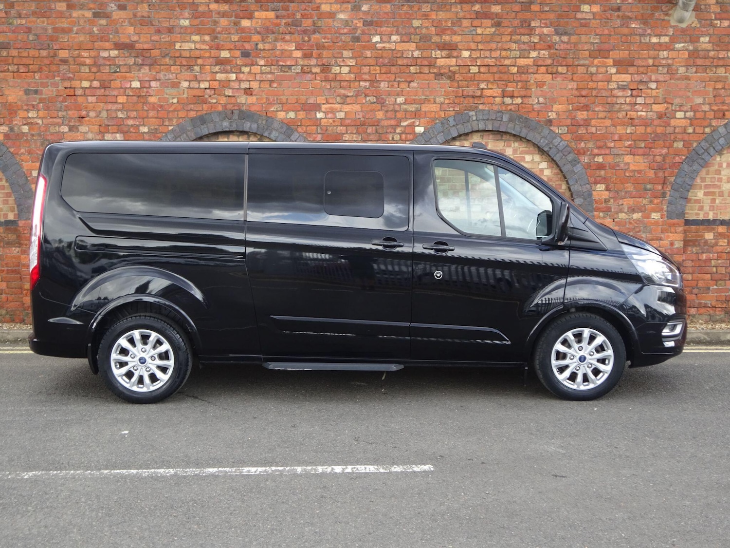 Used Ford Tourneo Custom 2022 for sale - 76151207: Photo 2