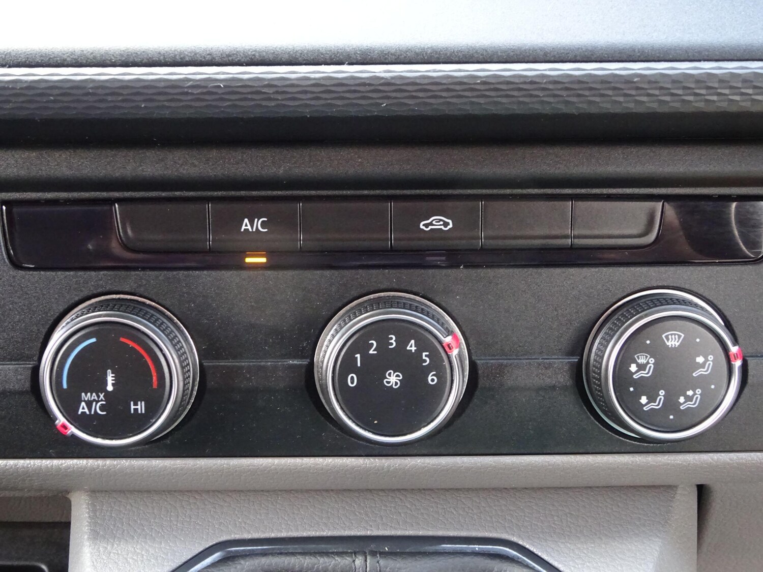 Used Volkswagen Transporter 2021 for sale - 76174873: Photo 23