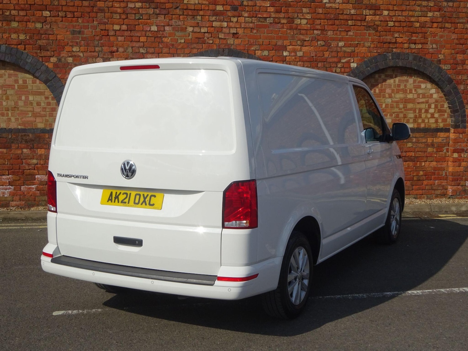 Used Volkswagen Transporter 2021 for sale - 76174873: Photo 3