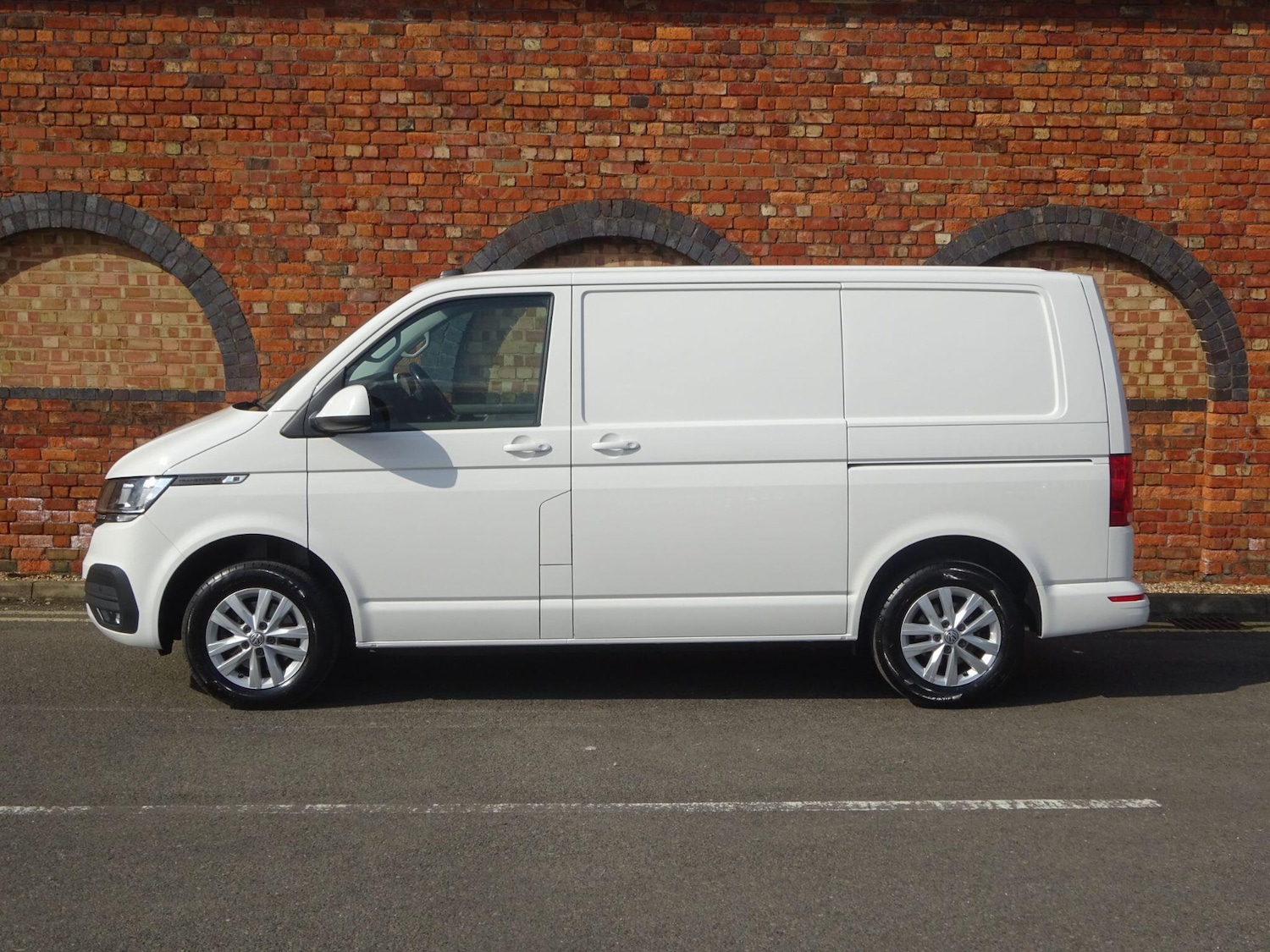 Used Volkswagen Transporter 2021 for sale - 76174873: Photo 5
