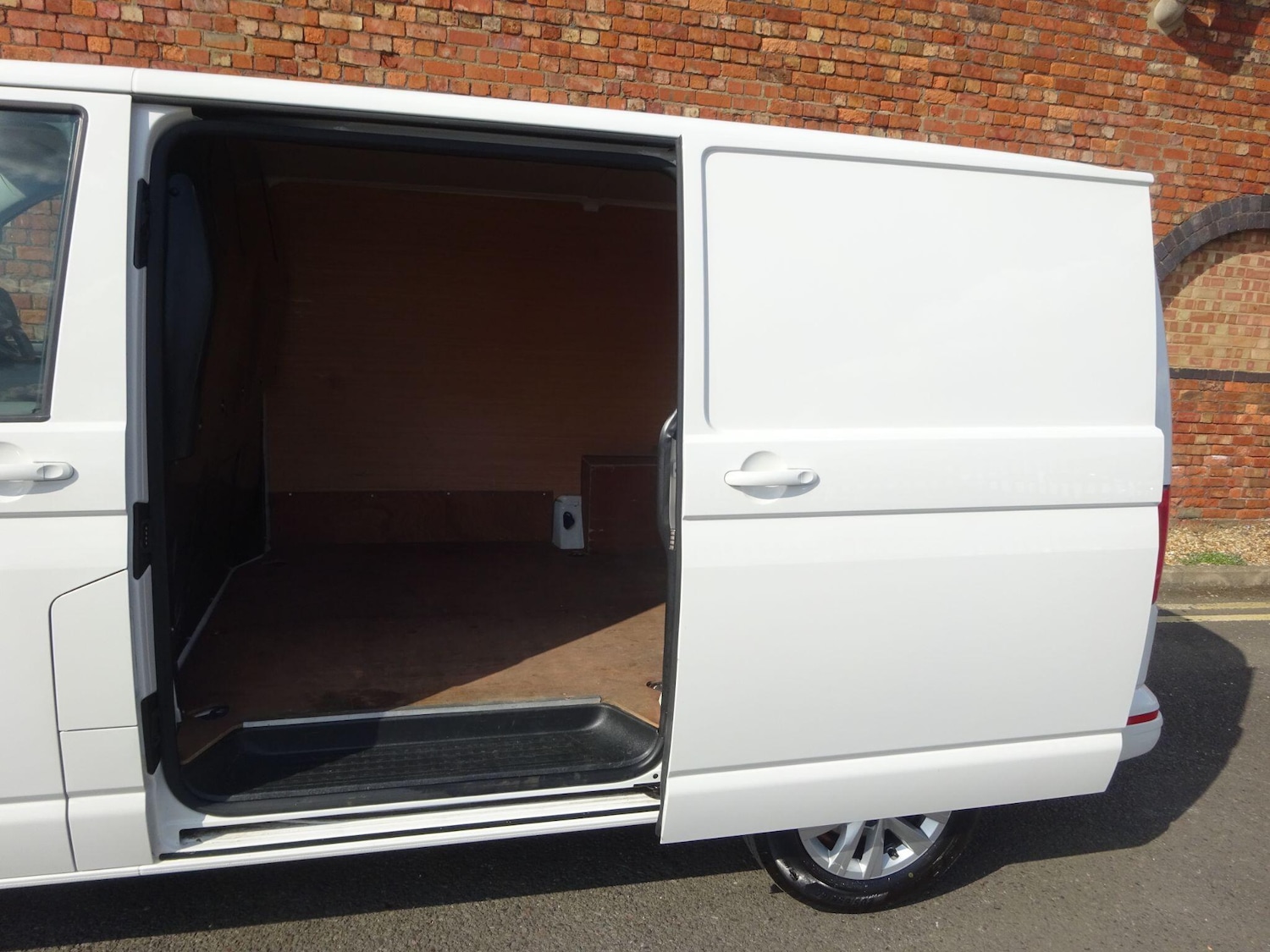 Used Volkswagen Transporter 2021 for sale - 76174873: Photo 6