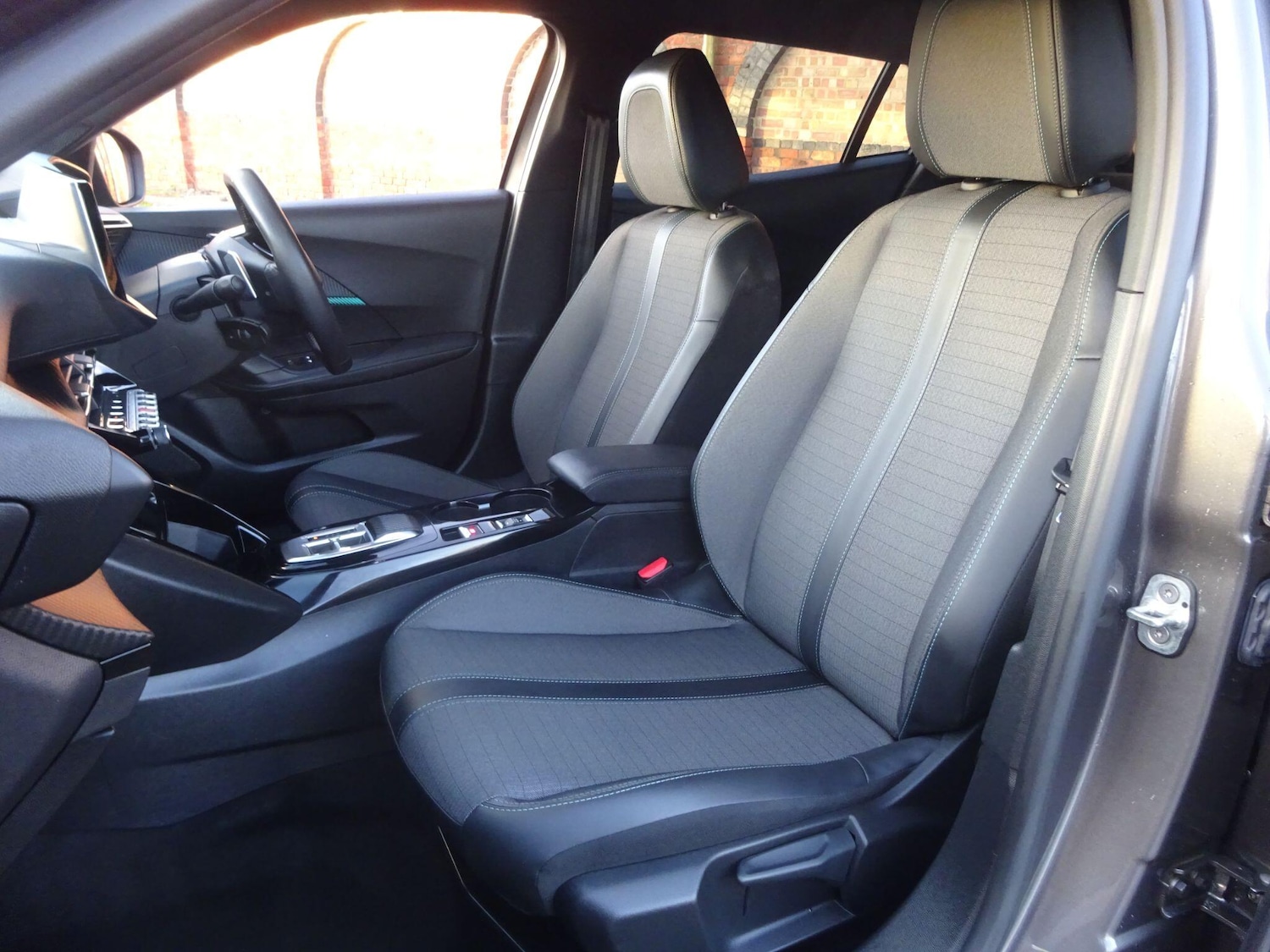 Used Peugeot 2008 2022 for sale - 76994187: Photo 13