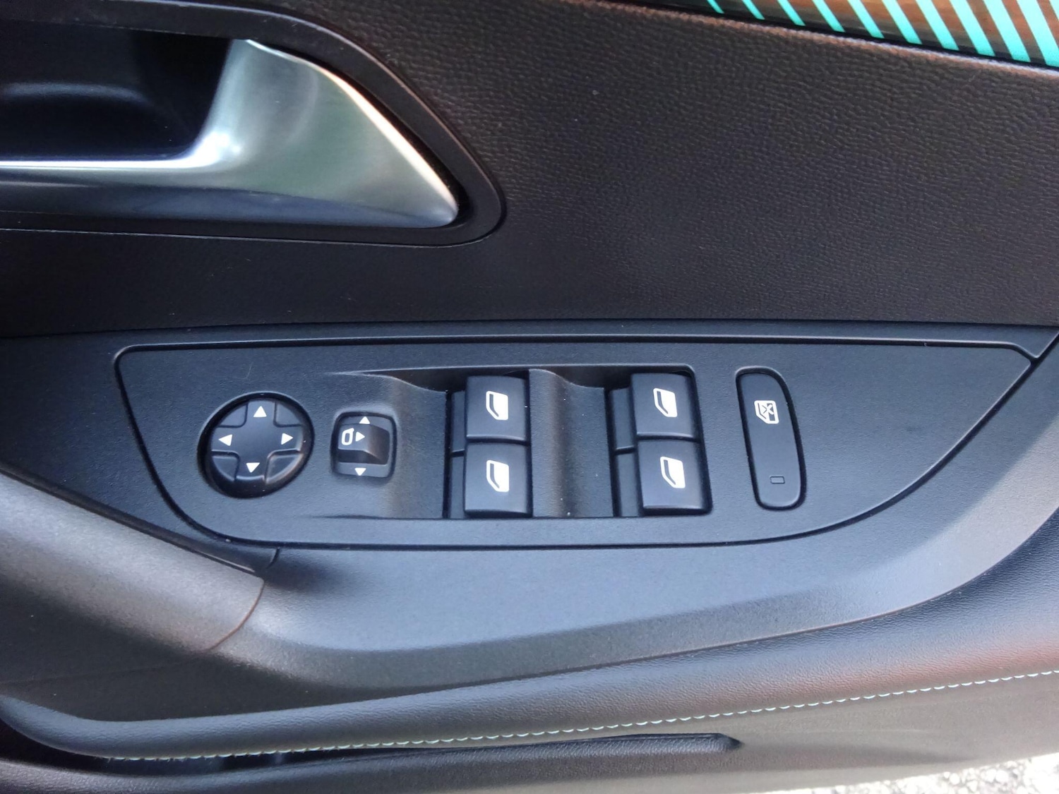 Used Peugeot 2008 2022 for sale - 76994187: Photo 17