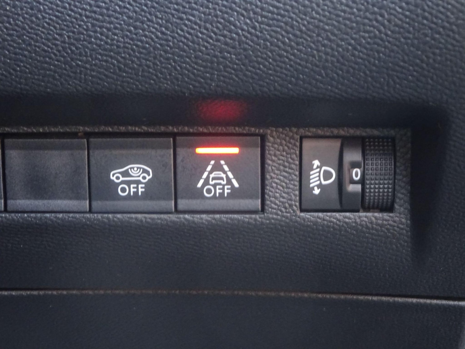 Used Peugeot 2008 2022 for sale - 76994187: Photo 31