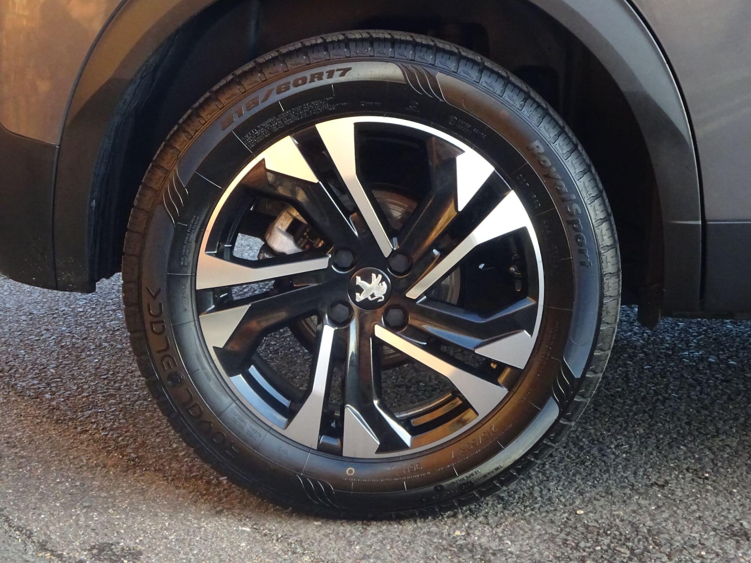 Used Peugeot 2008 2022 for sale - 76994187: Photo 9