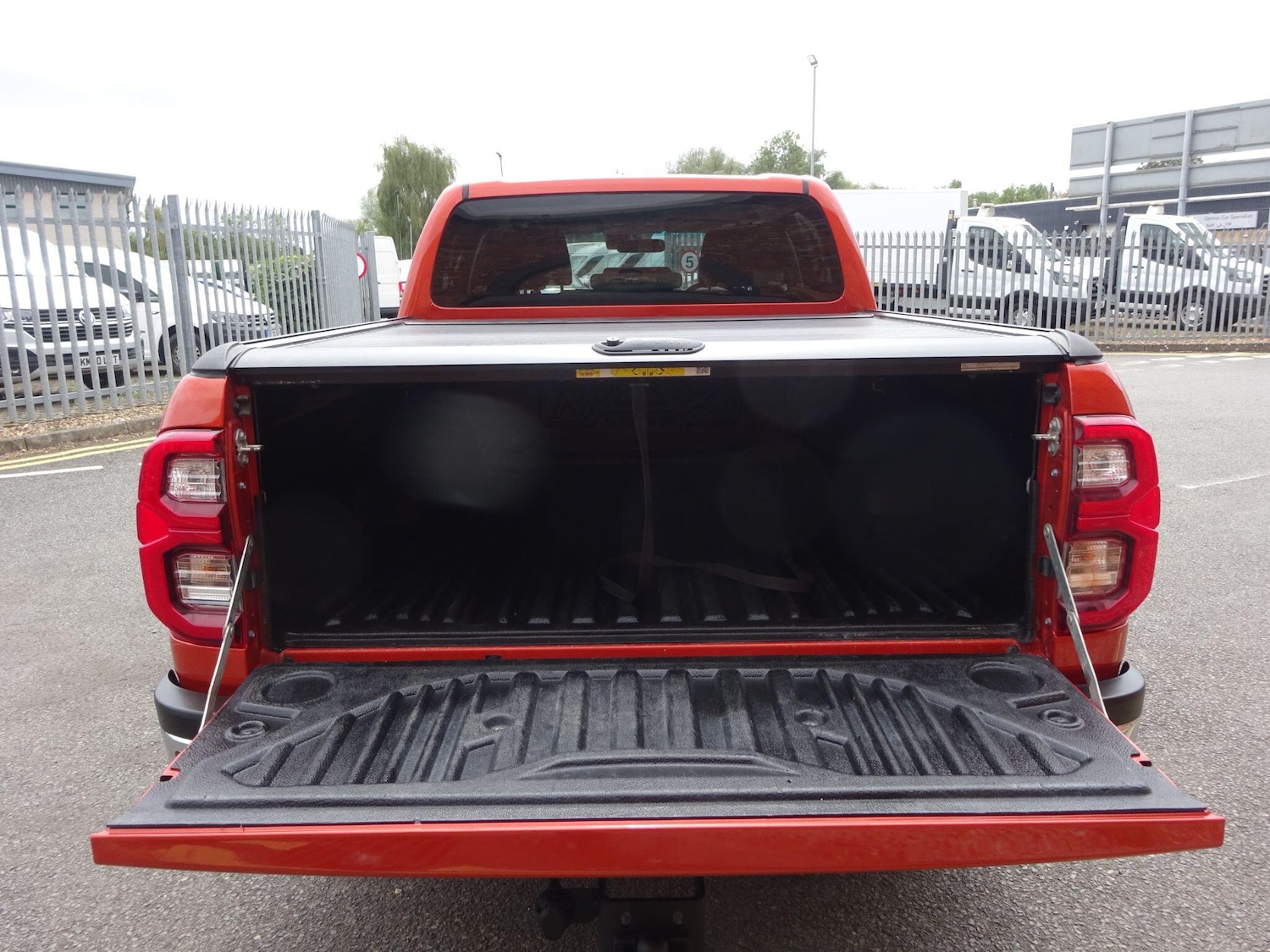 Used Toyota Hilux 2021 for sale - 76174636: Photo 27