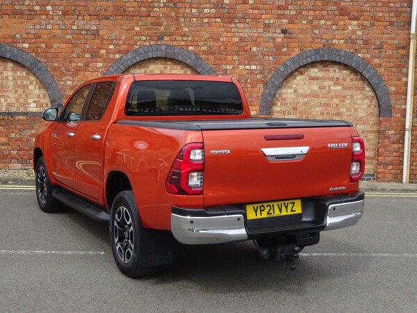Used Toyota Hilux 2021 for sale - 76174636: Photo 4
