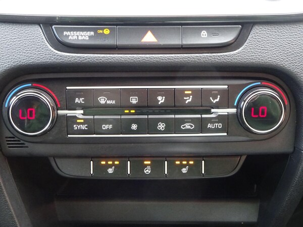 Used Kia XCeed 2023 for sale - 76260501: Photo 25