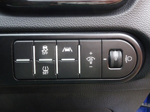 Used Kia XCeed 2023 for sale - 76260501: Photo 28