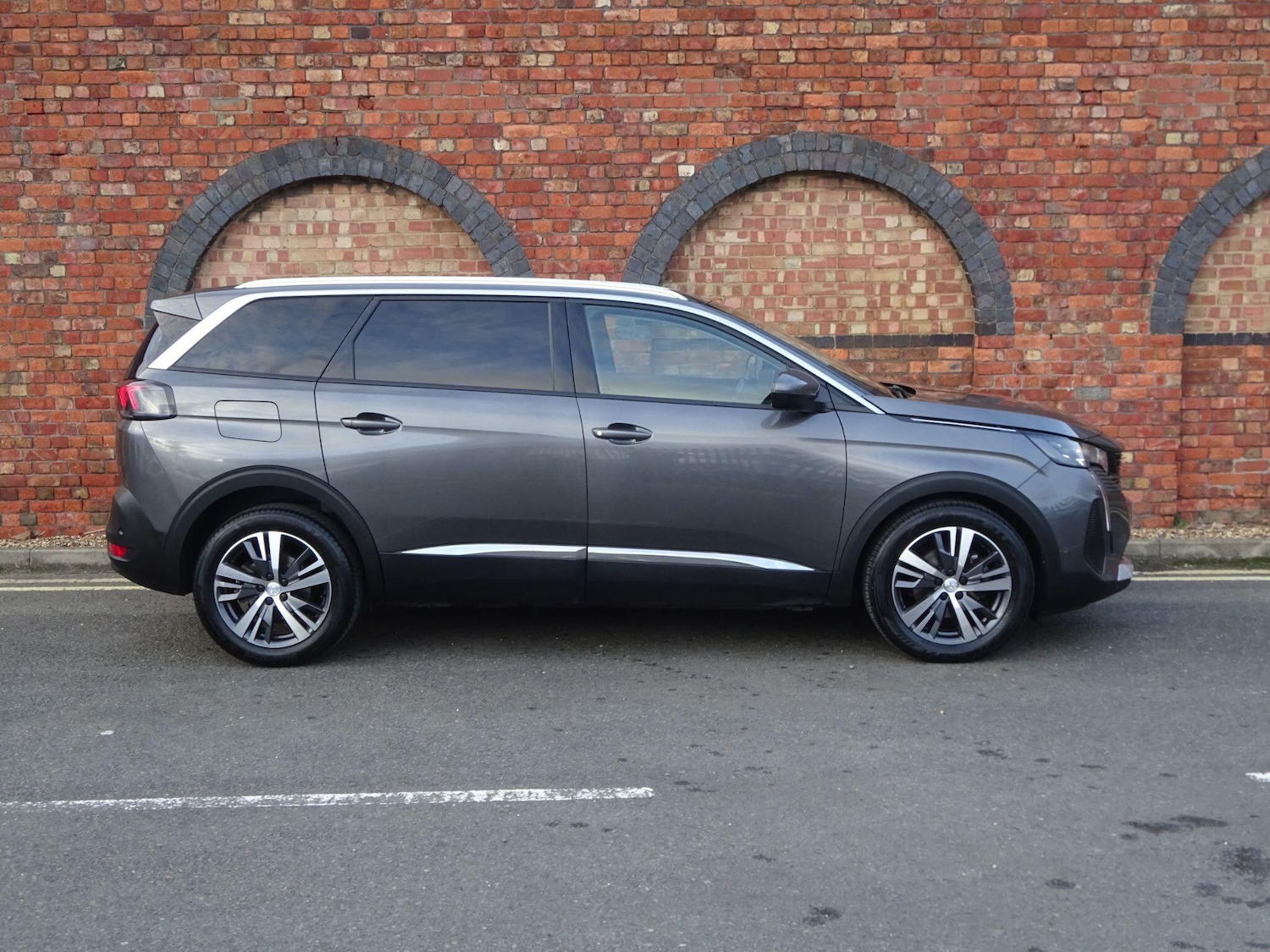 Used Peugeot 5008 2021 for sale - 76667261: Photo 2