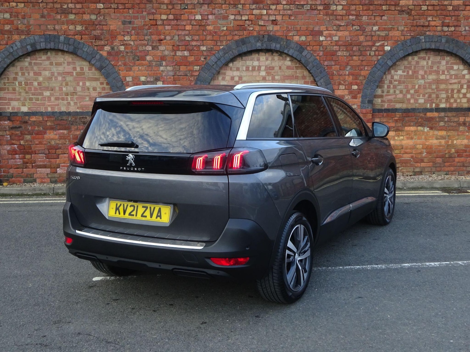 Used Peugeot 5008 2021 for sale - 76667261: Photo 3