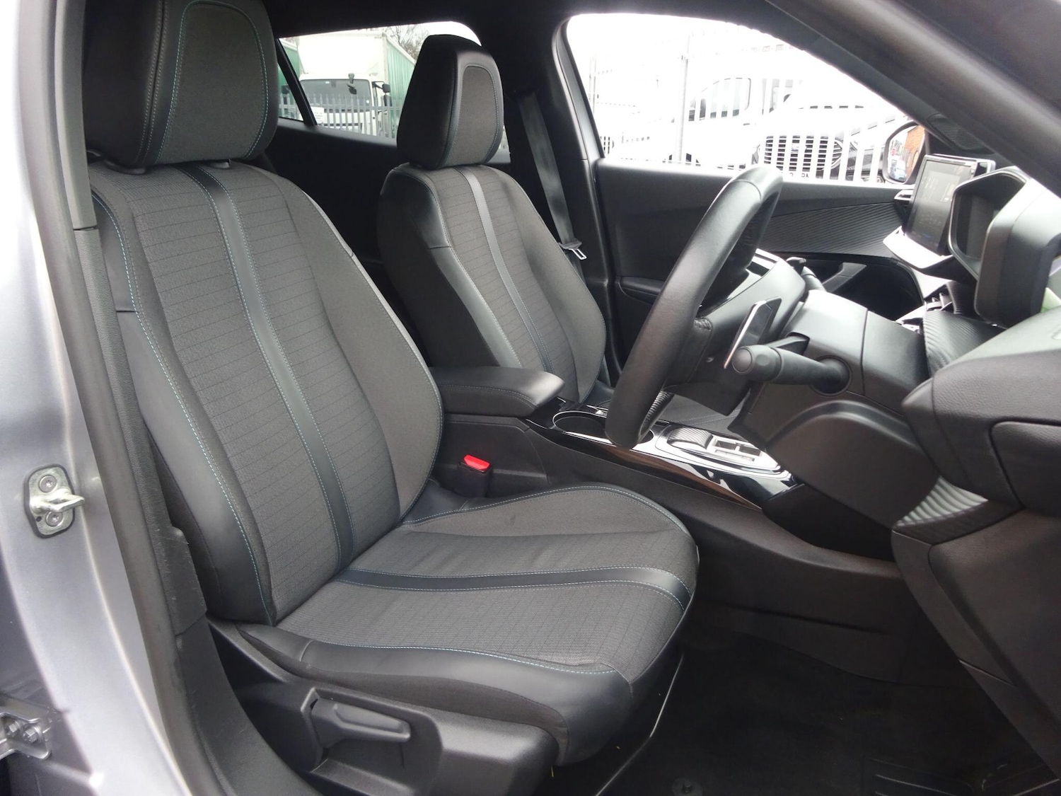 Used Peugeot 2008 for sale - 77559098: Photo 12