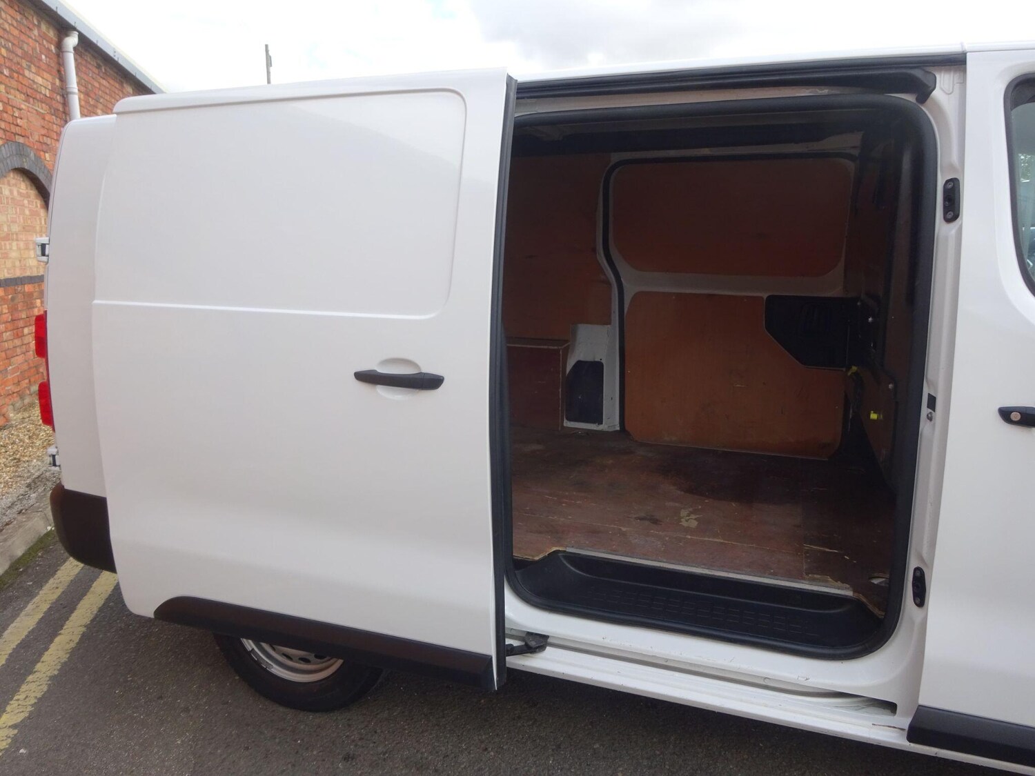 Used Citroen Dispatch 2020 for sale - 76259374: Photo 11