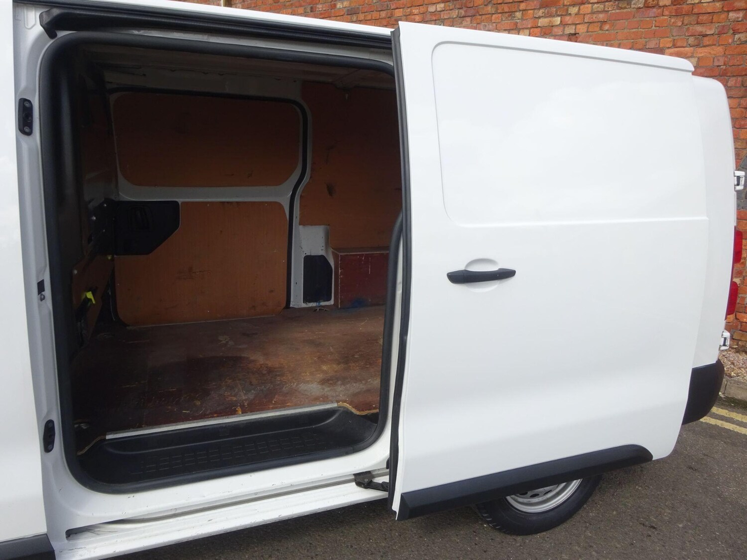 Used Citroen Dispatch 2020 for sale - 76259374: Photo 13
