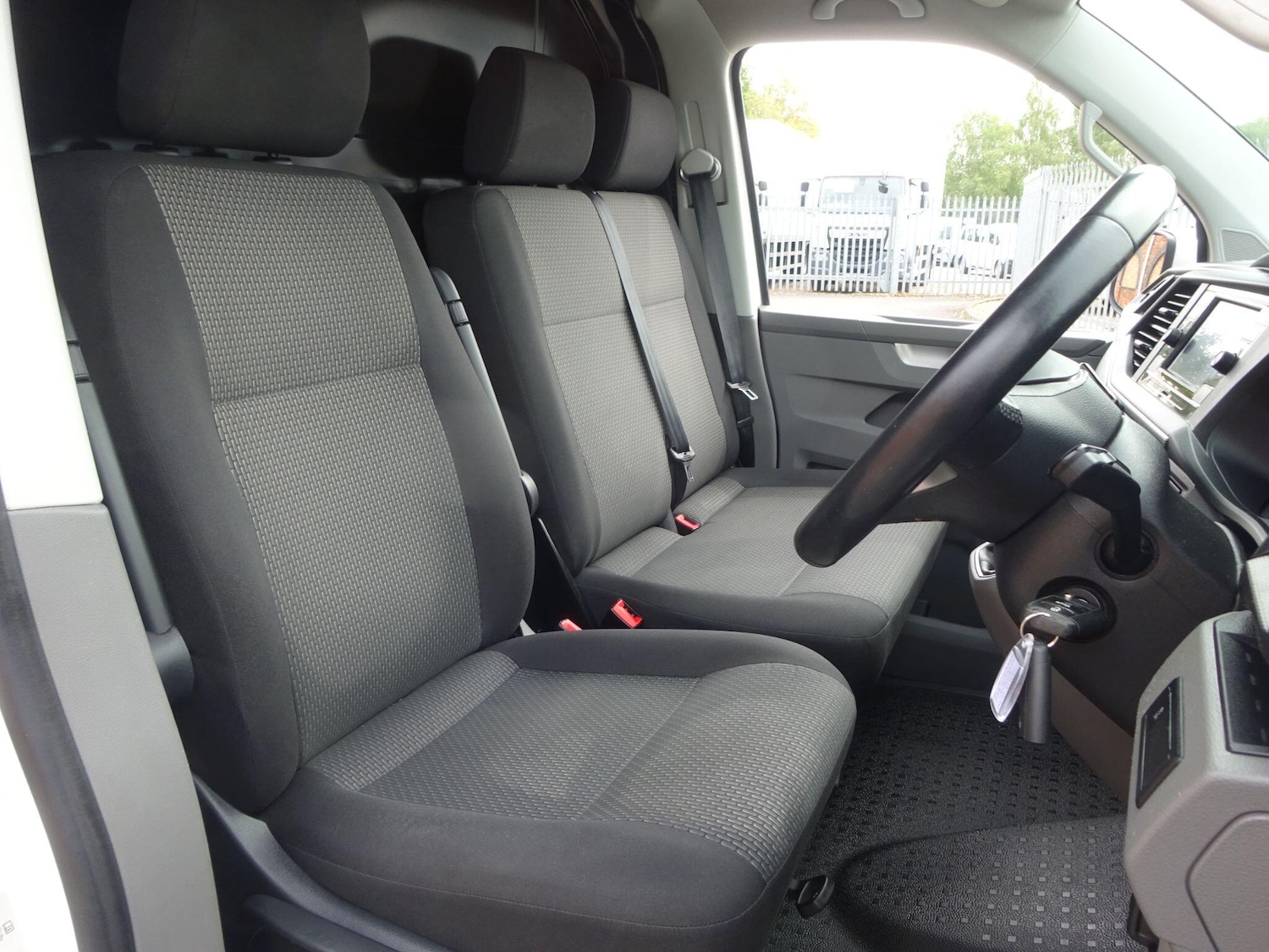 Used Volkswagen Transporter 2021 for sale - 76994011: Photo 14