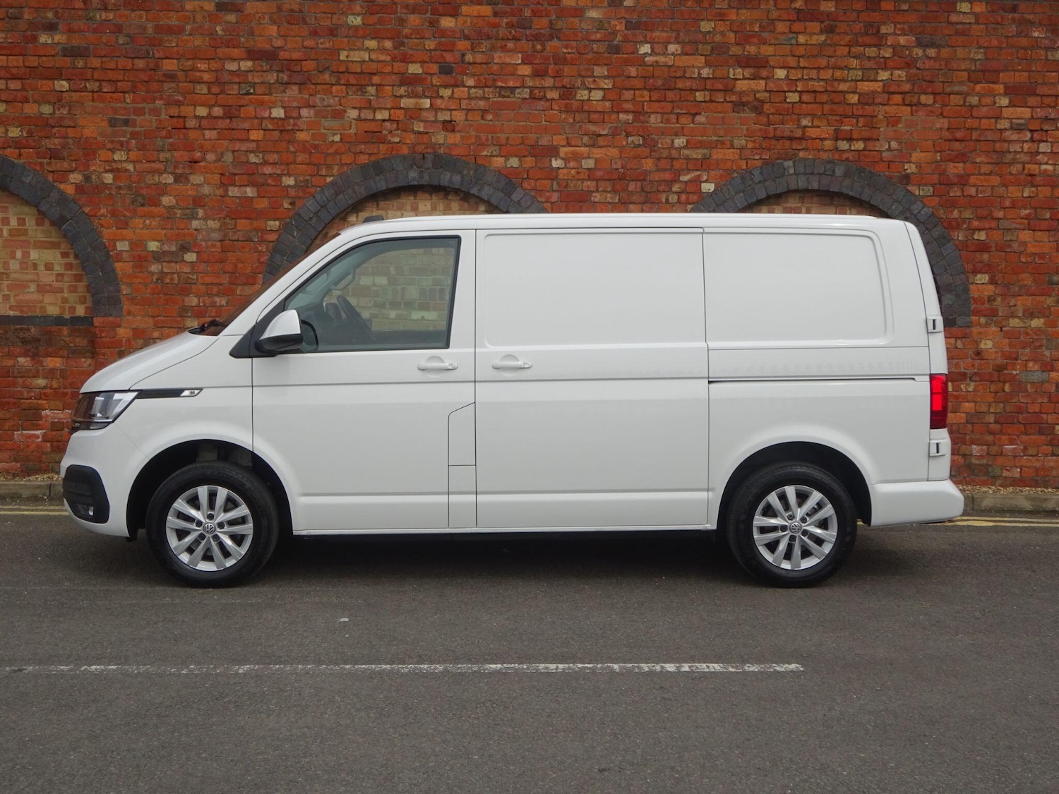 Used Volkswagen Transporter 2021 for sale - 76994011: Photo 5