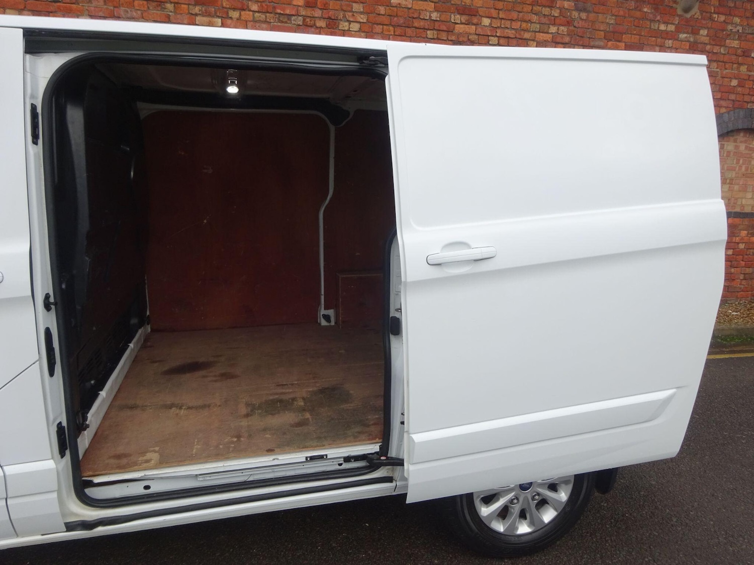 Used Ford Transit Custom 2020 for sale - 77559346: Photo 6