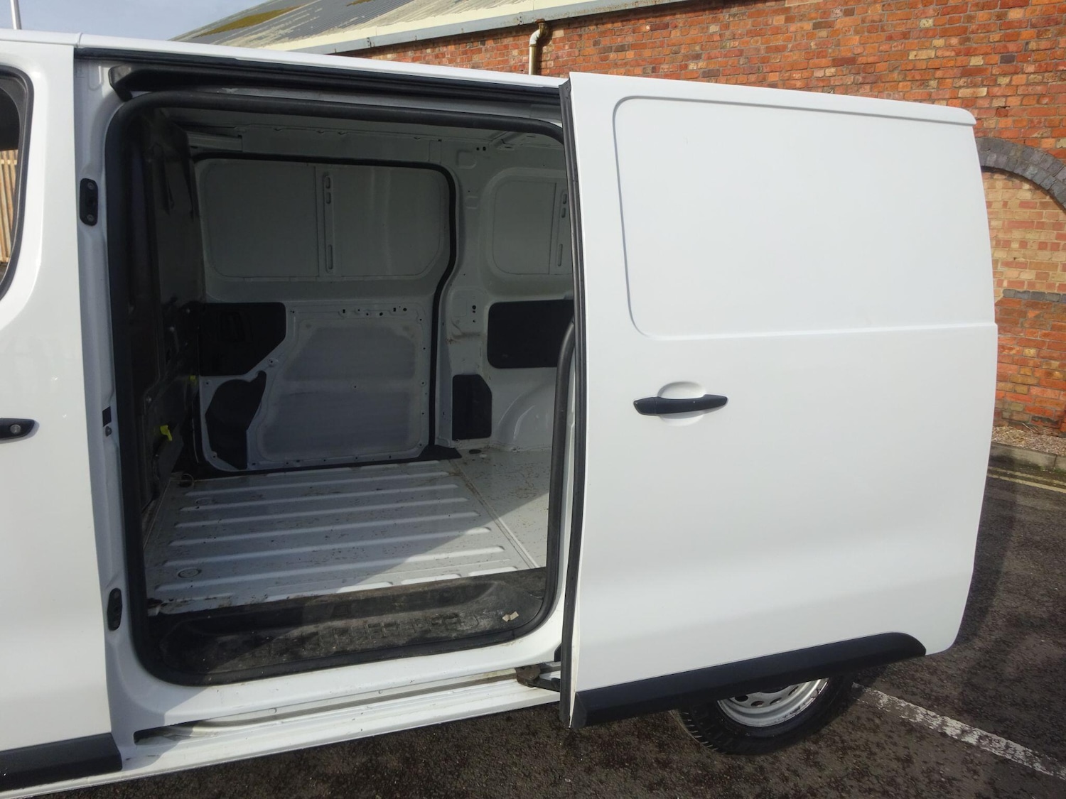 Used Peugeot Expert 2021 for sale - 77978120: Photo 12