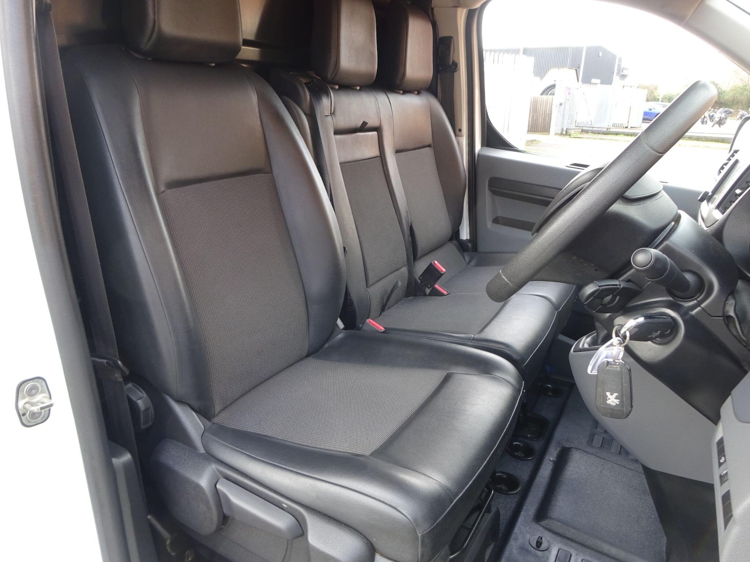 Used Peugeot Expert 2021 for sale - 77978120: Photo 15