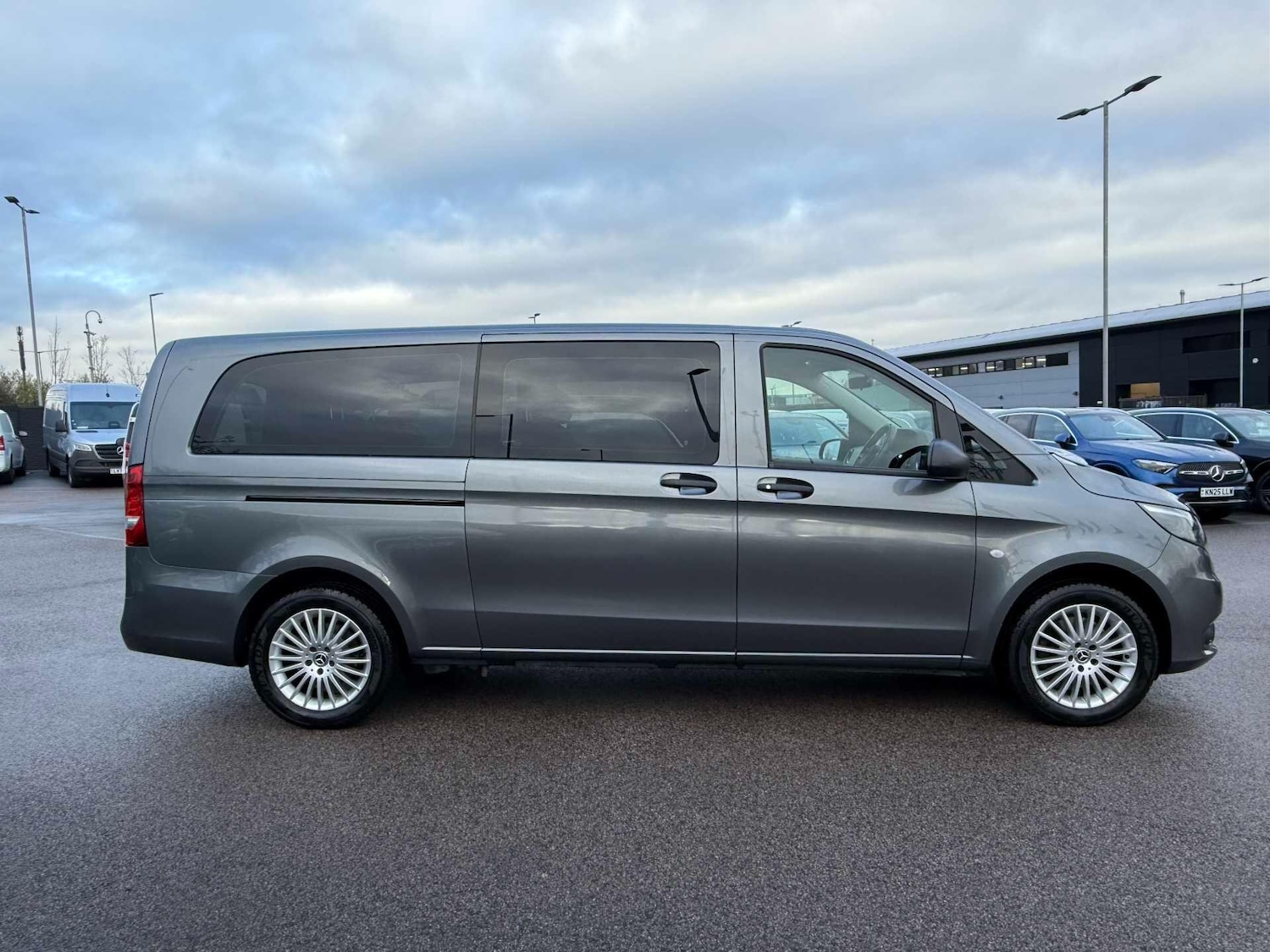 Used Mercedes-Benz Vito 2023 for sale - 77604701: Photo 8
