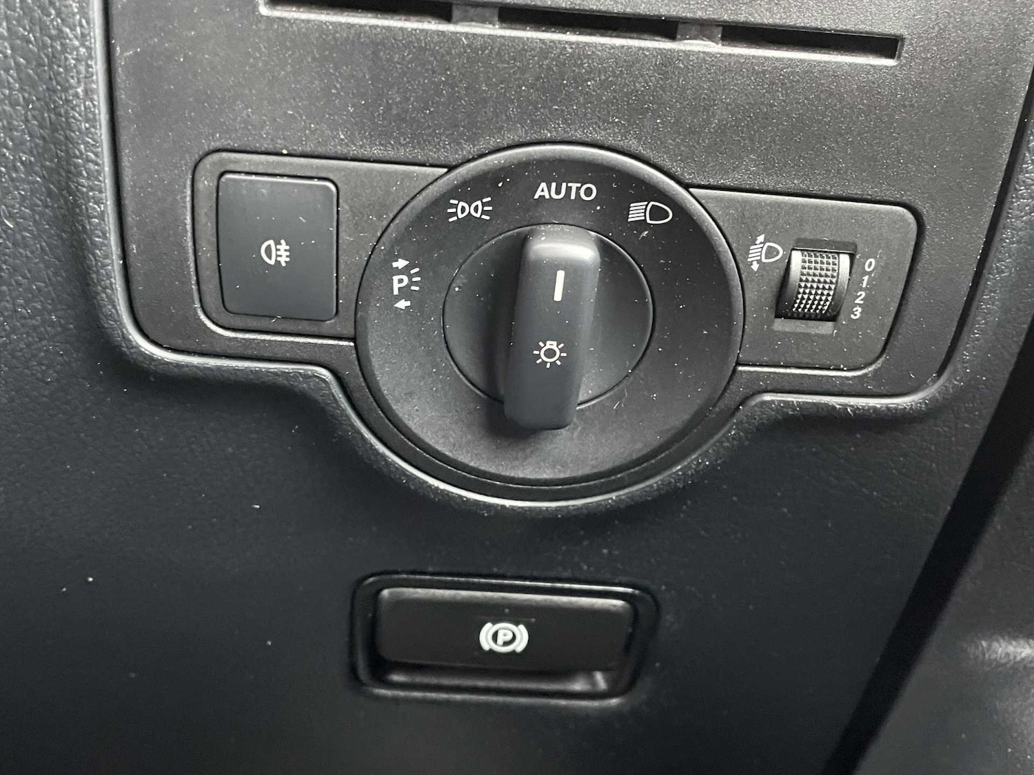 Used Mercedes-Benz Vito 2024 for sale - 77604702: Photo 28