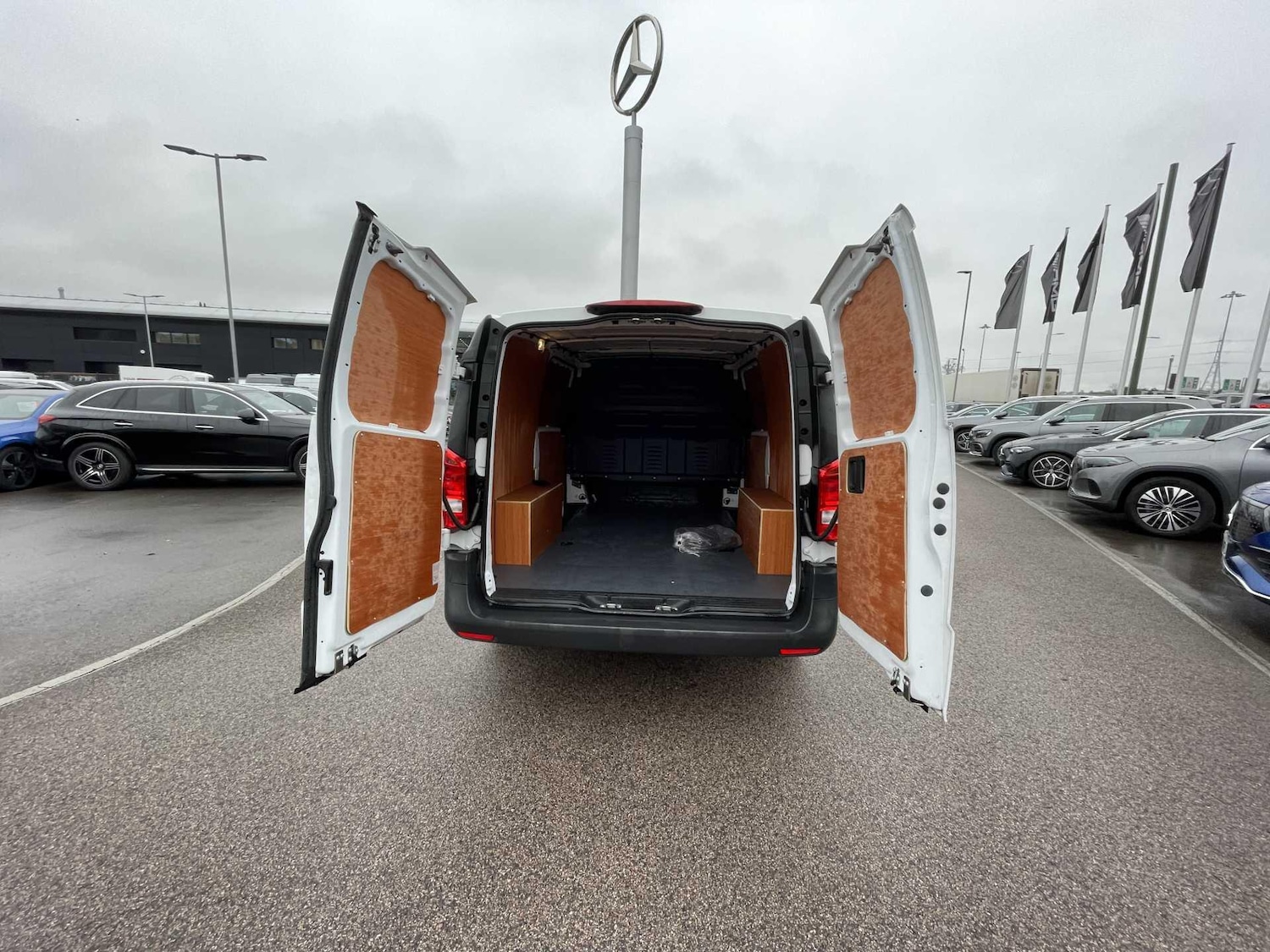 Used Mercedes-Benz Vito 2024 for sale - 77939543: Photo 9