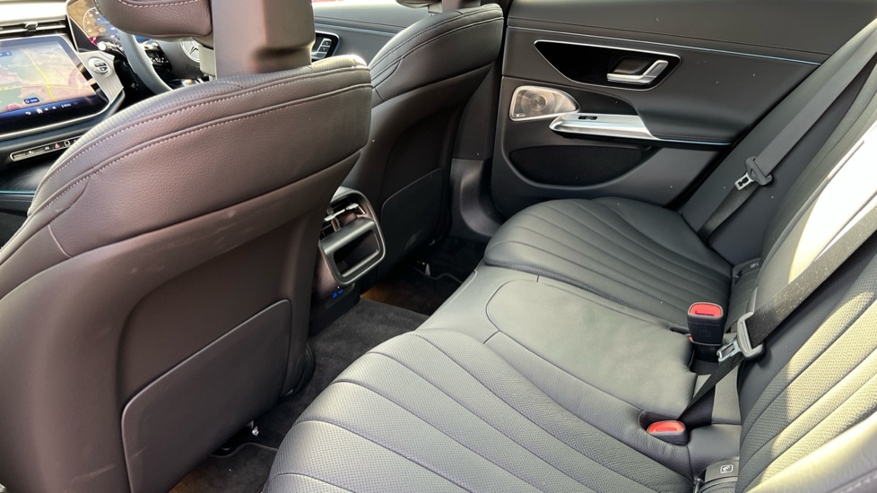 Used Mercedes-Benz E Class 2025 for sale - 76328089: Photo 24