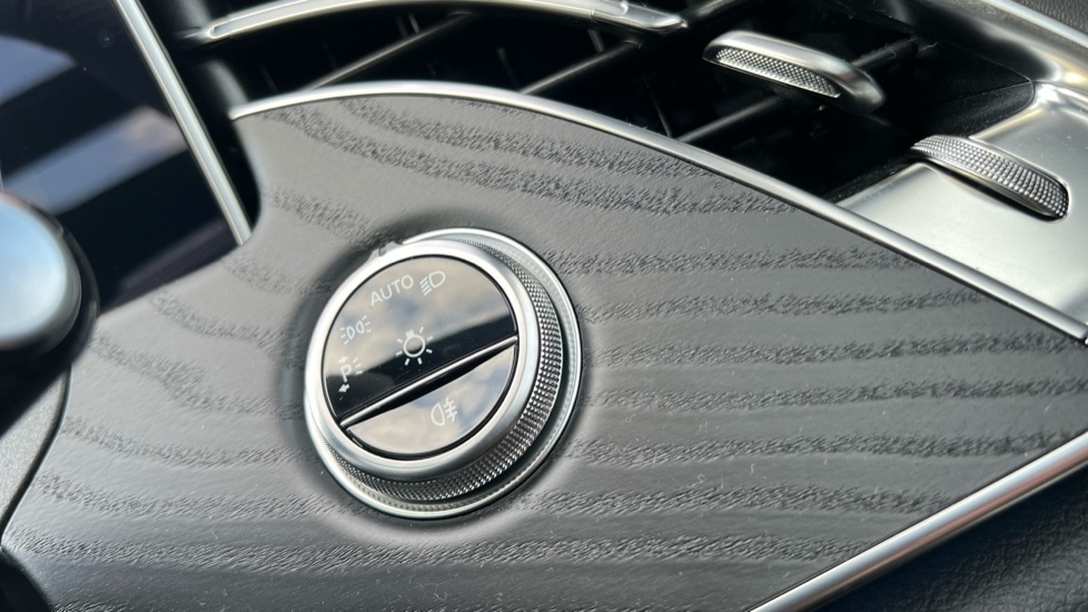 Used Mercedes-Benz E Class 2025 for sale - 76328089: Photo 54