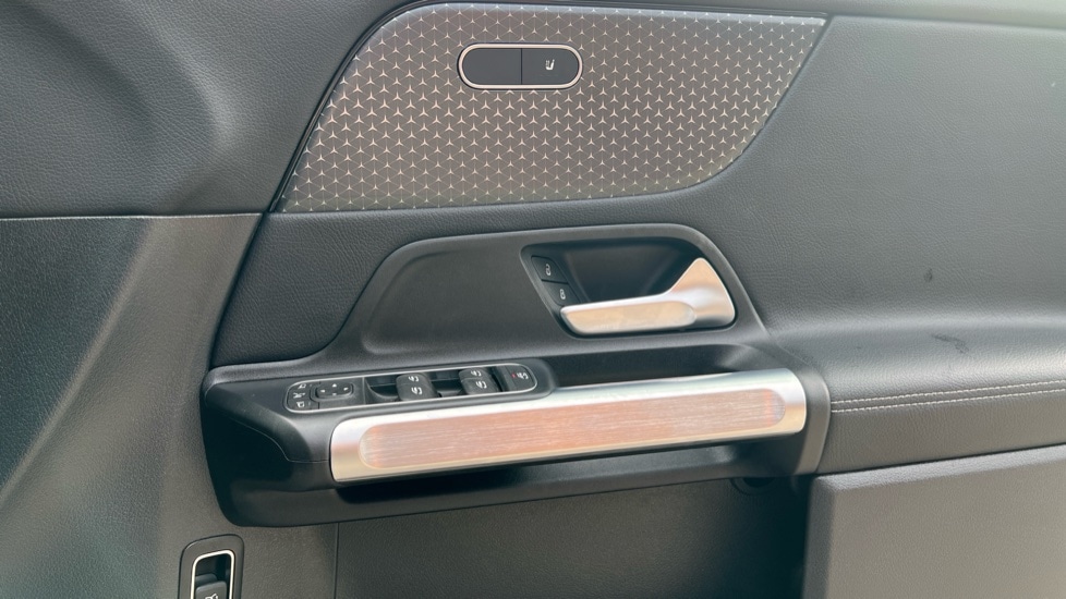 Used Mercedes-Benz GLB 2025 for sale - 76272804: Photo 37