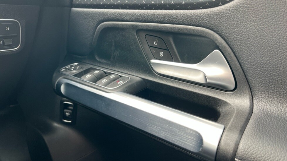 Used Mercedes-Benz GLB 2025 for sale - 76272804: Photo 49